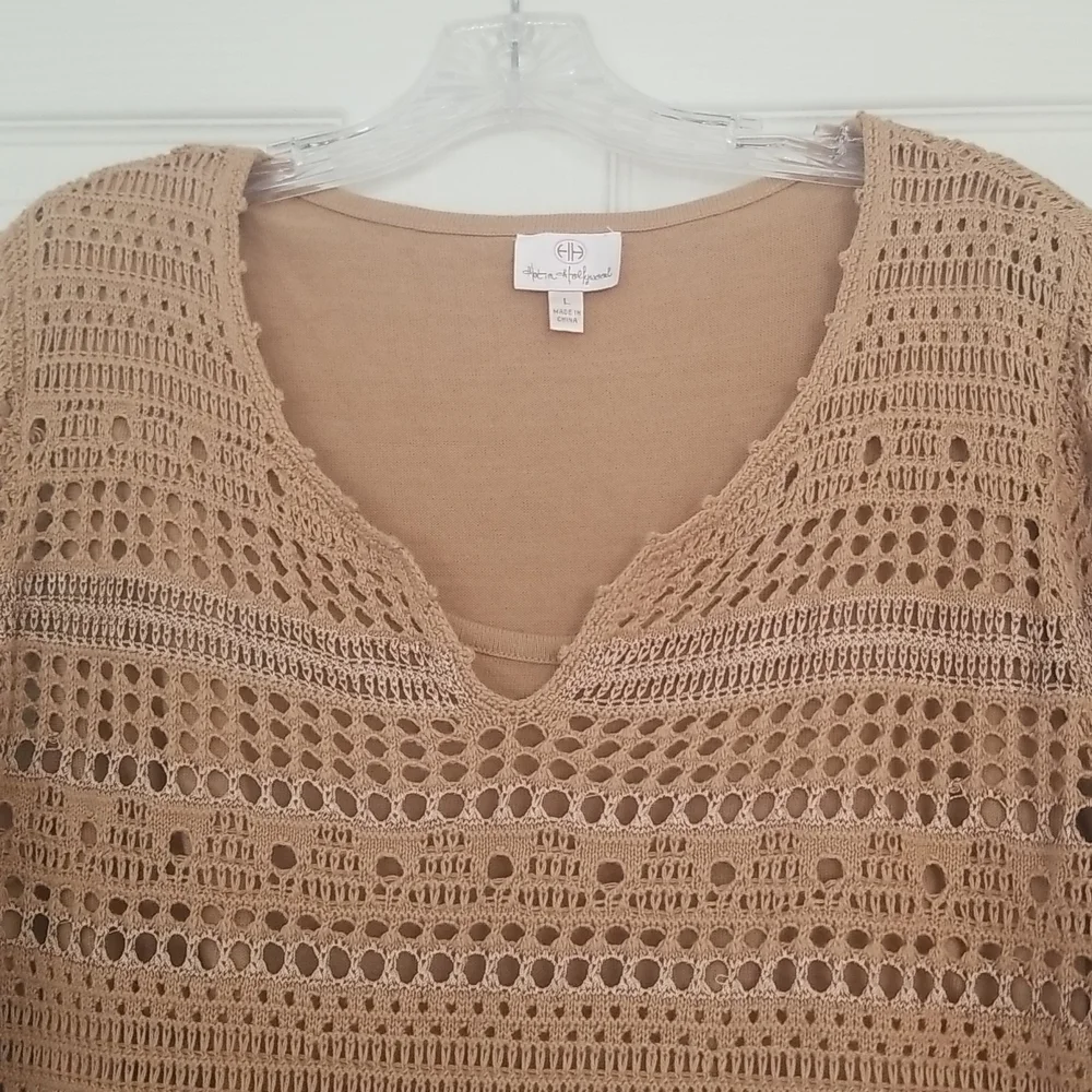 Used Hot in Hollywood Crochet long sleeve mocha color Tunic size L. - Picture 6 of 12